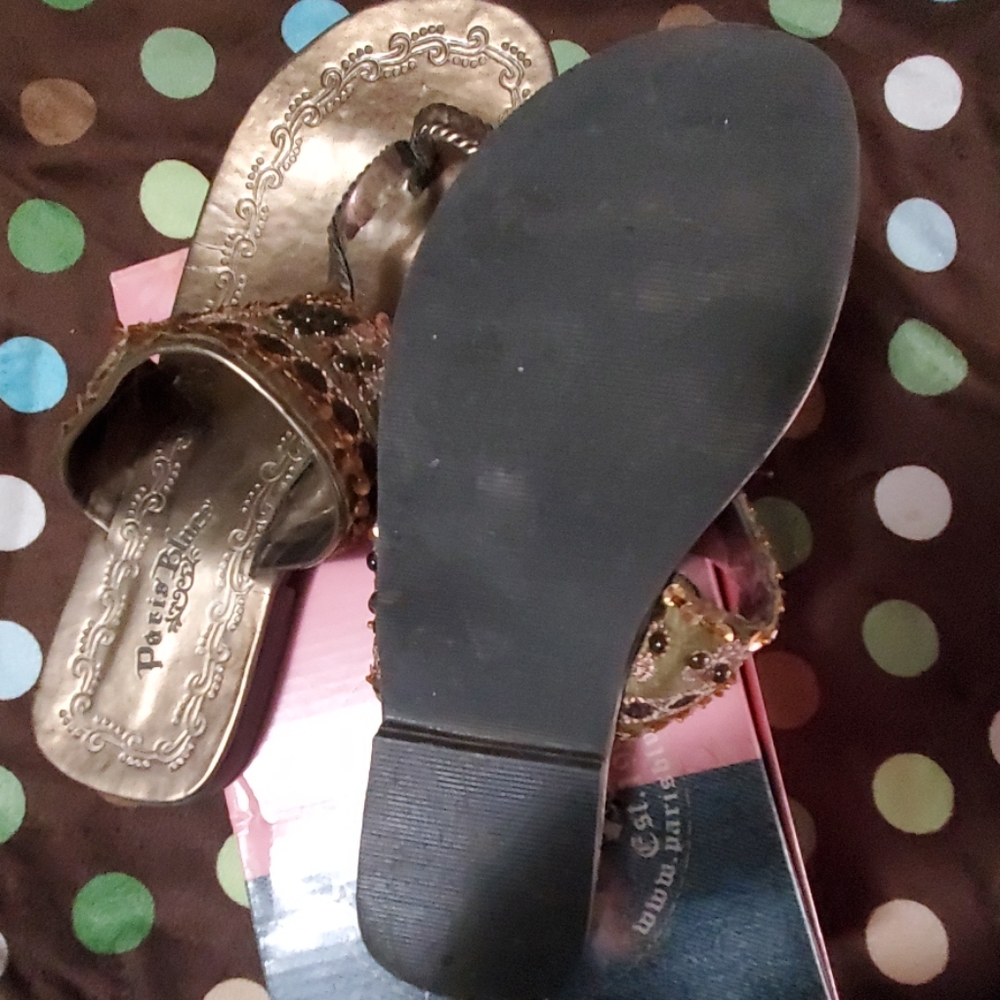 Shoes - Picture 6 of 8